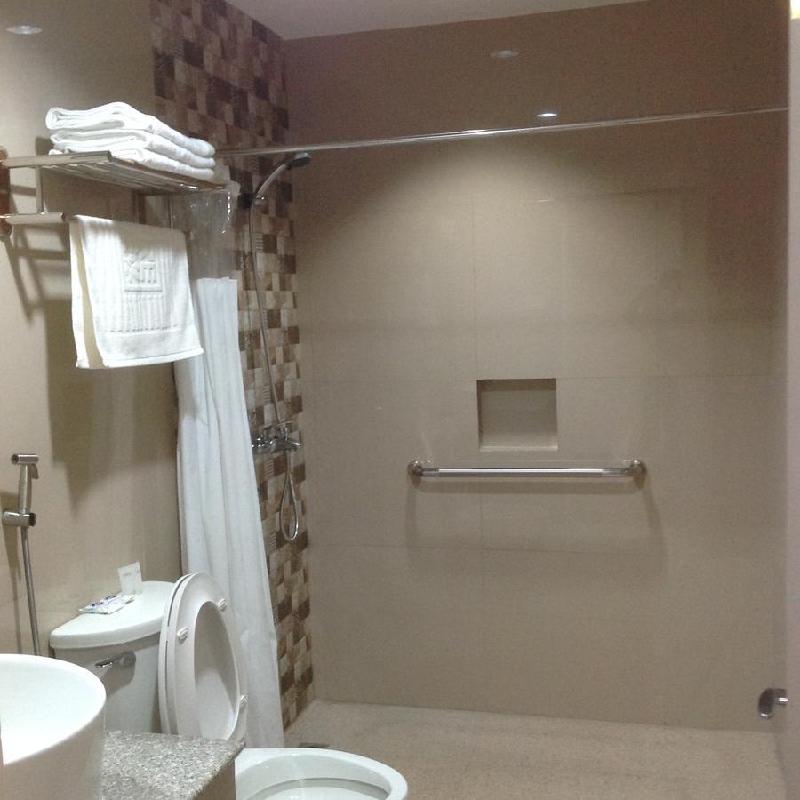 W Hotel Замбоанга Экстерьер фото